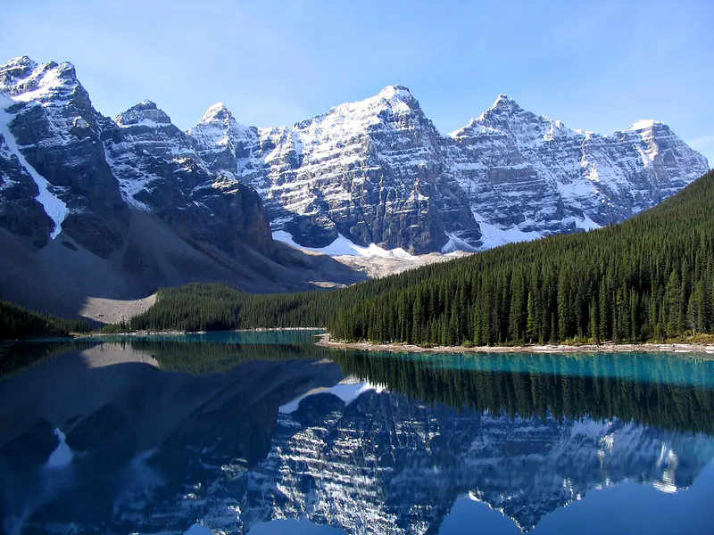 Moraine Lake attraction