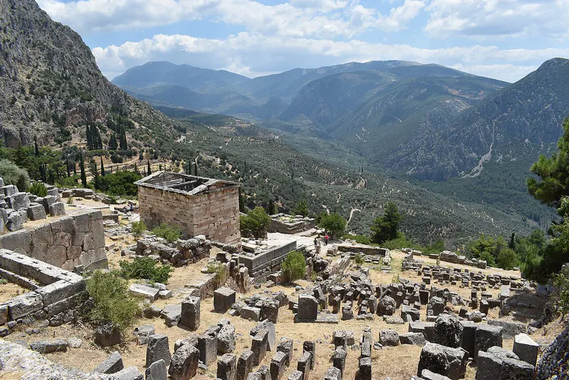 Delphi attraction
