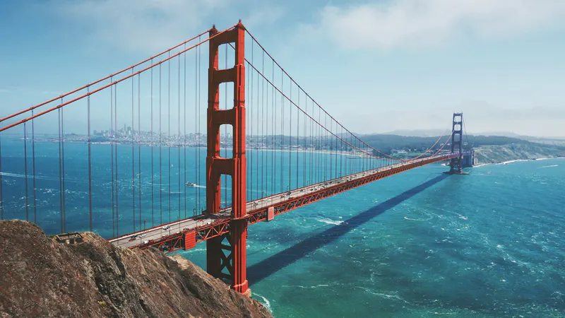 Golden Gate Bridge attraction
