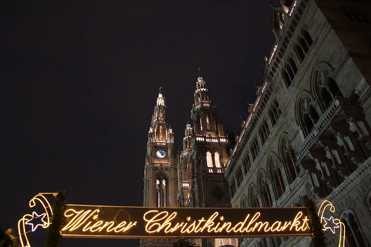 Austria Winter: Skiing & Christmas Markets in 7 Days itinerary cover