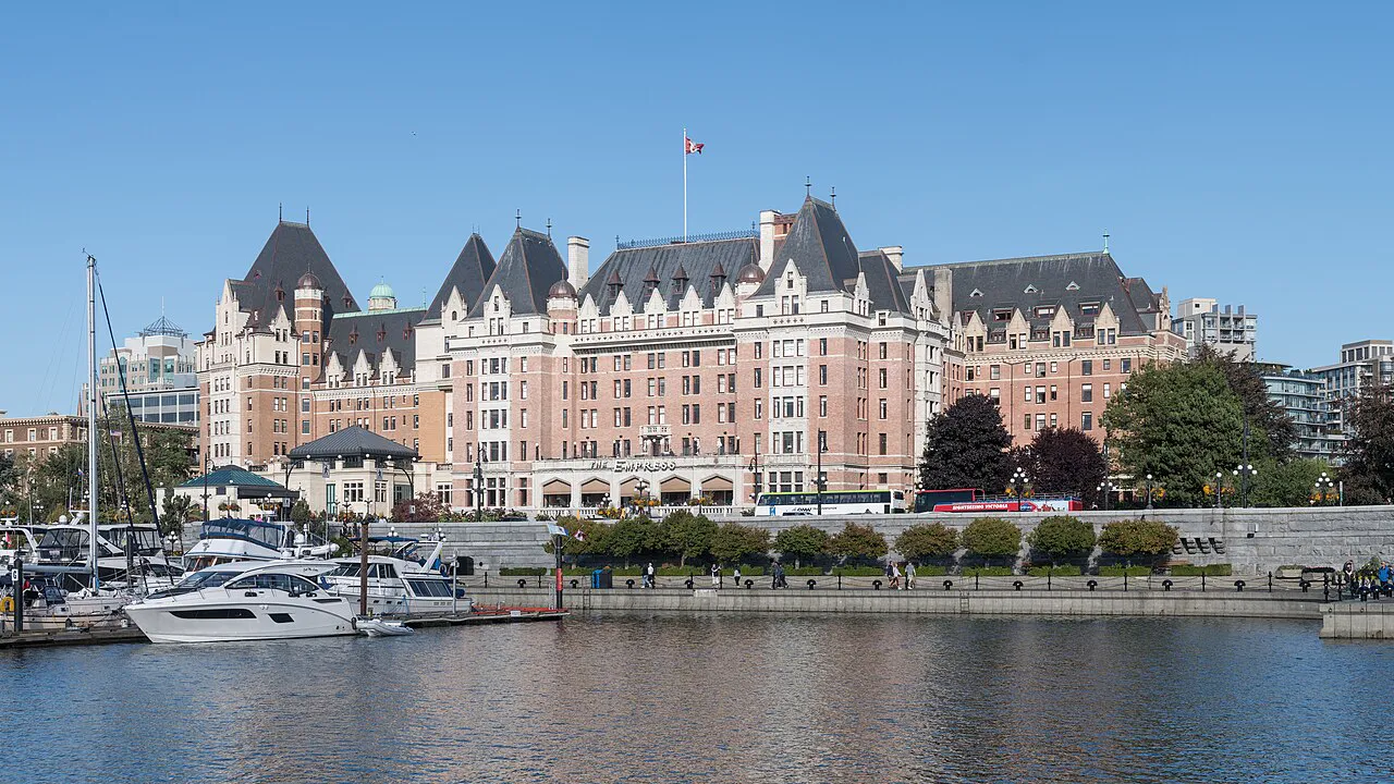 Vancouver Island Slow Travel: Victoria & Butchart Gardens in 5 Days itinerary cover