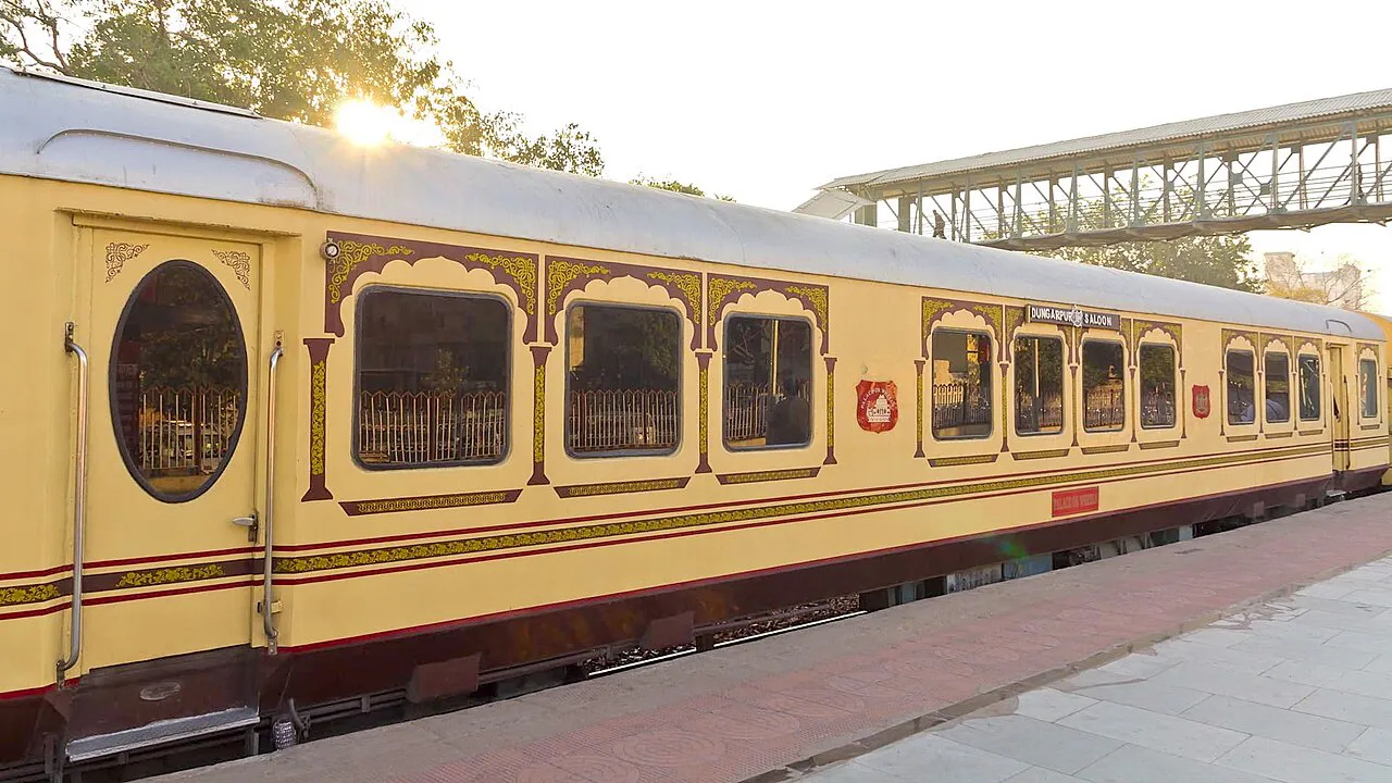 Luxury Rail Rajasthan: Palace on Wheels in 8 Days itinerary cover
