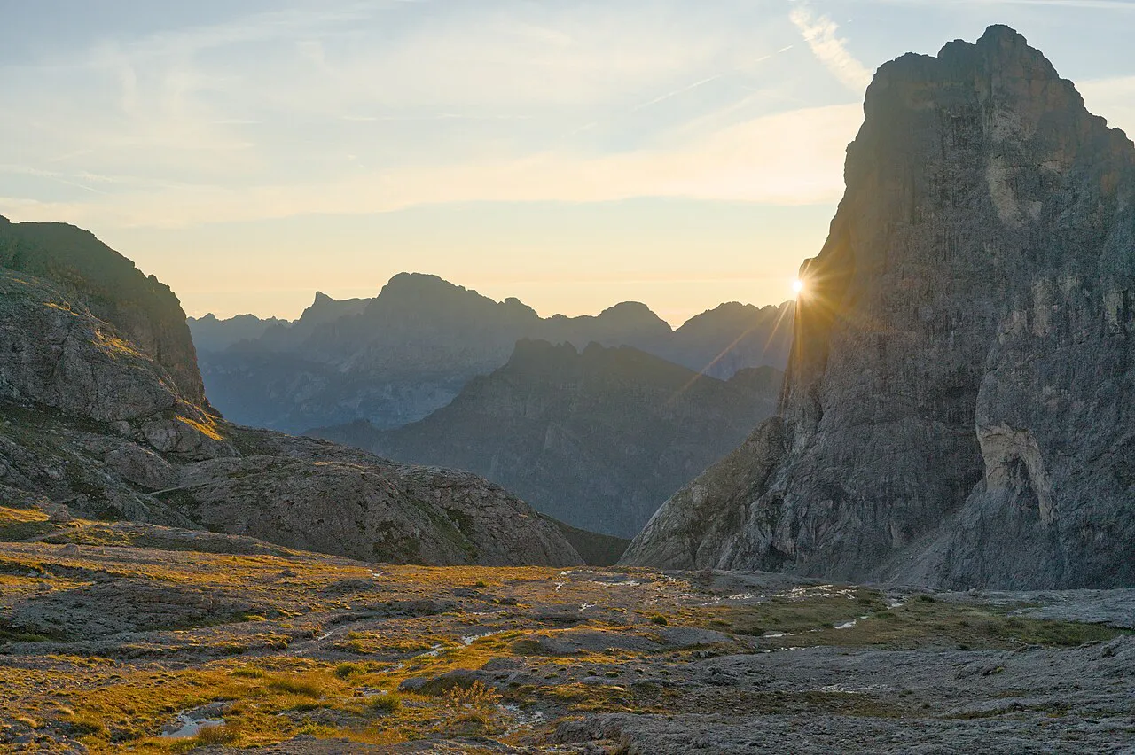 Italy Outdoors: The Dolomites & Lake Como in 8 Days itinerary cover