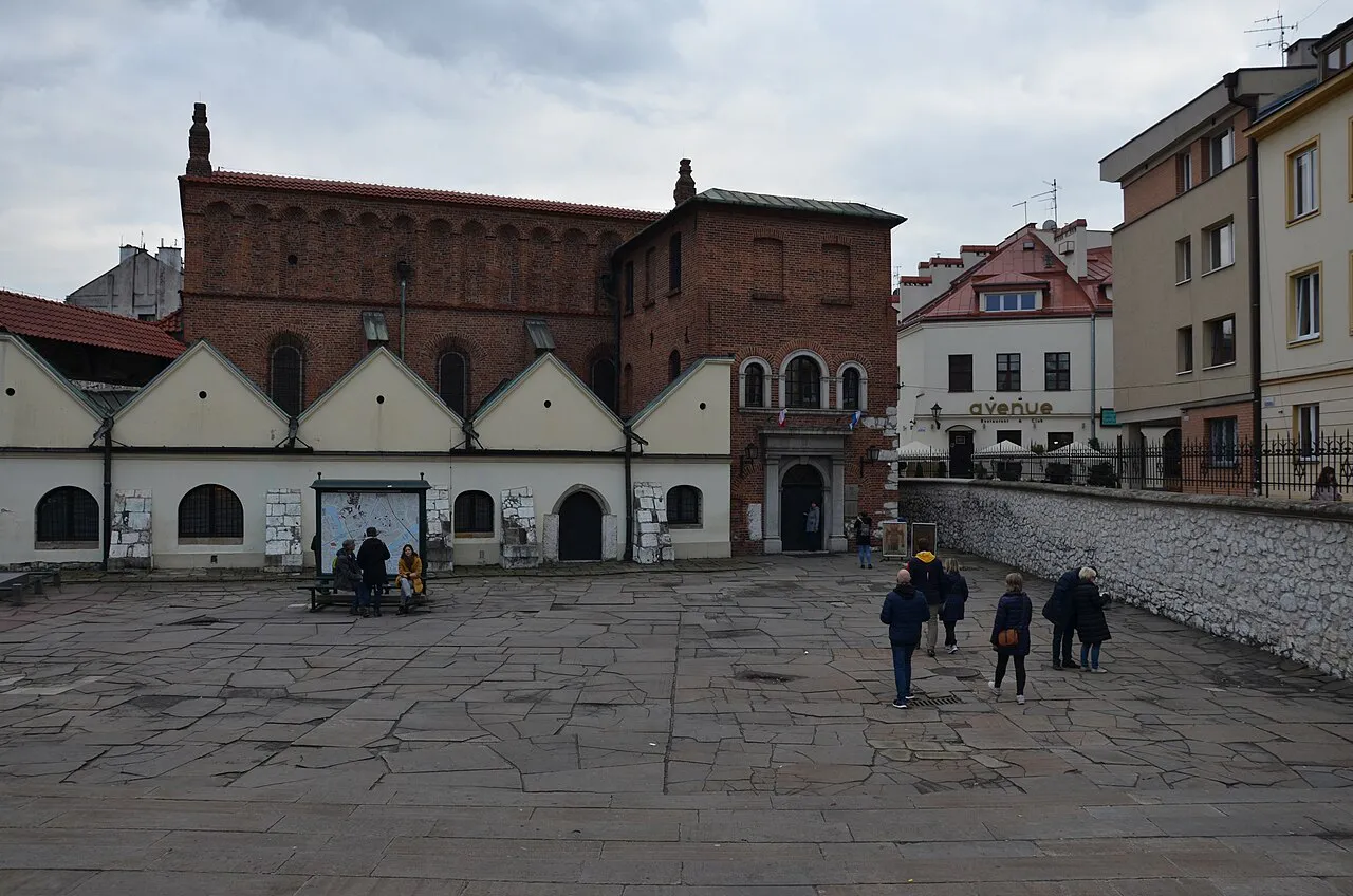 Poland WWII & Jewish Heritage: Warsaw Ghetto, Krakow & Auschwitz in 6 Days itinerary cover