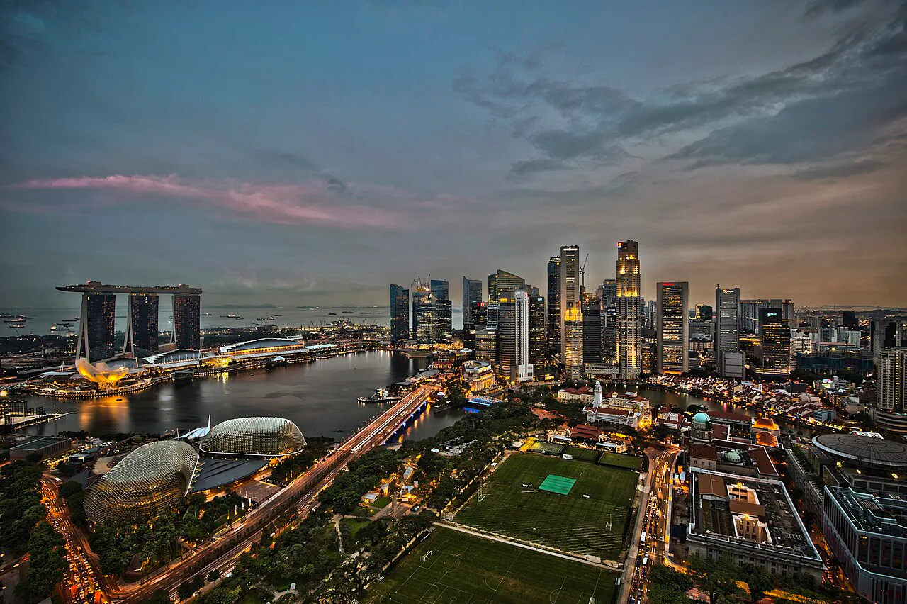 Singapore in 5 Days: Merlion, Gardens by the Bay, Orchard & the Flyer itinerary cover