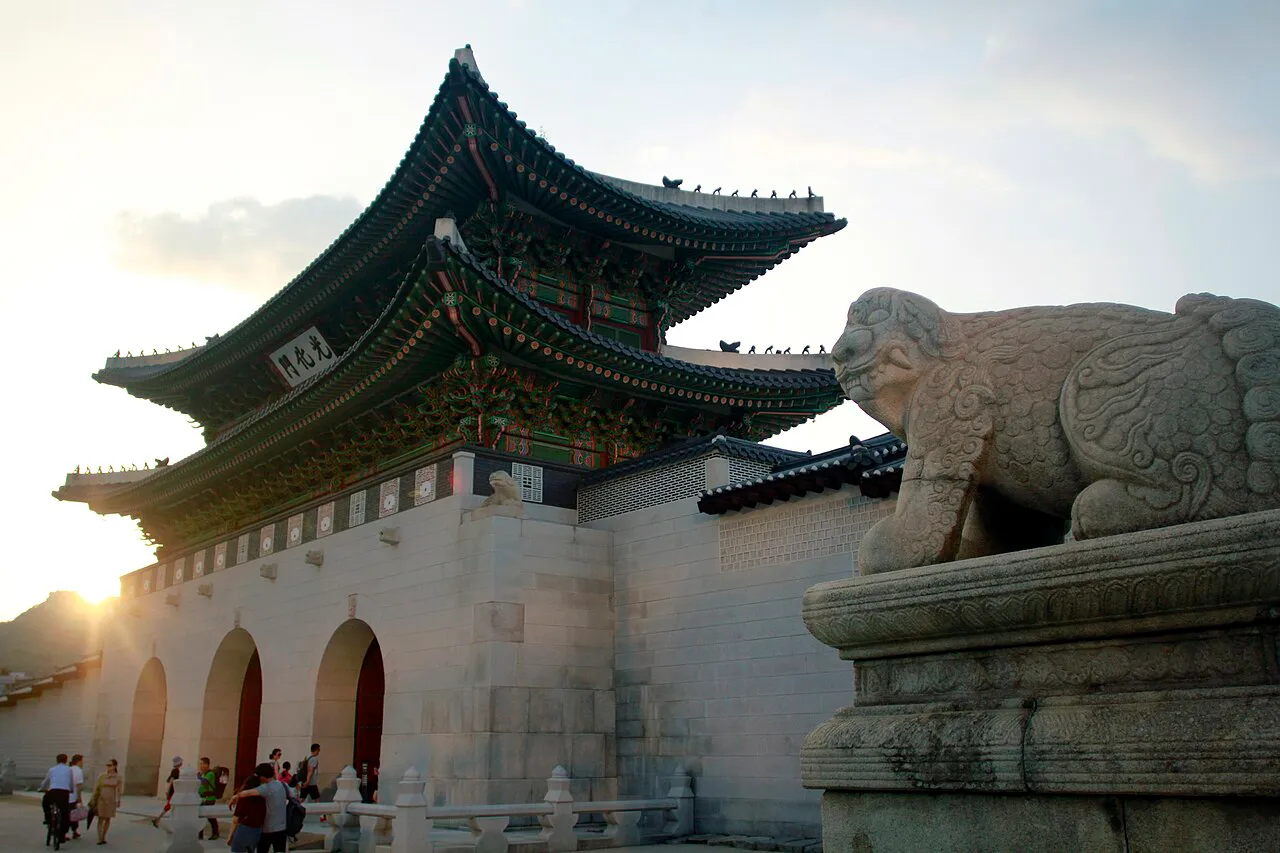 Seoul Palaces & History in 3 Days itinerary cover