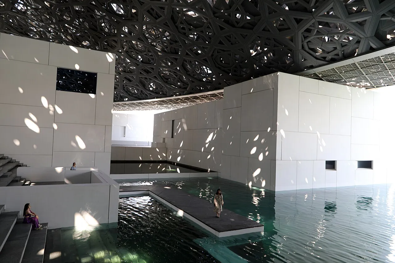 UAE Art & Architecture: Louvre Abu Dhabi & Museum of the Future in 5 Days itinerary cover
