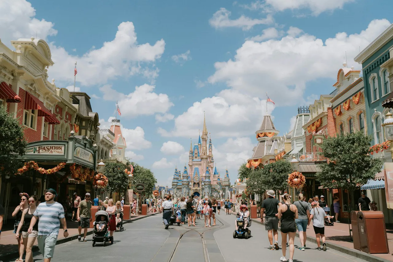 Walt Disney World Orlando: 5-Park Family Marathon in 7 Days itinerary cover
