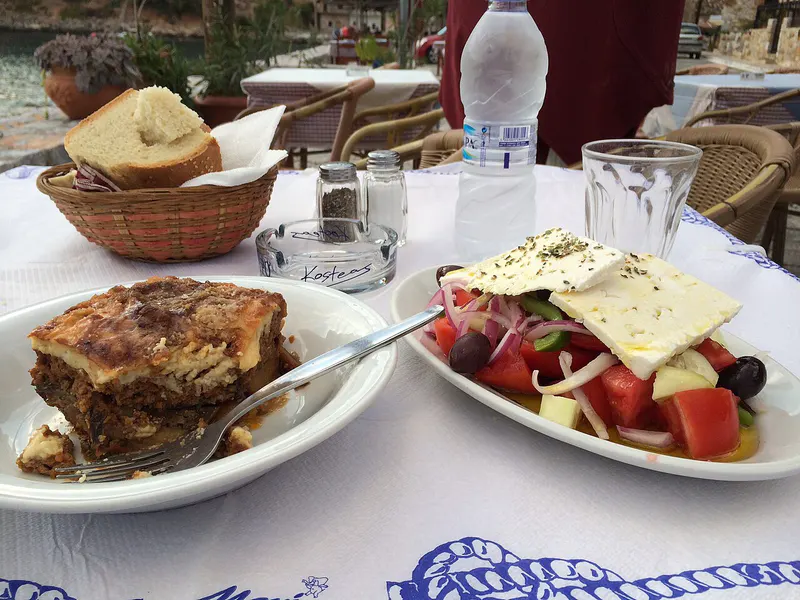 Greek Food & Taverna Trail: Athens, Santorini & Crete in 6 Days itinerary cover