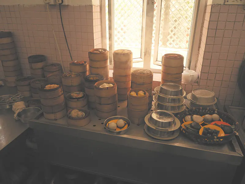 Hong Kong Cha Chaan Teng & Street Food Tour in 3 Days itinerary cover