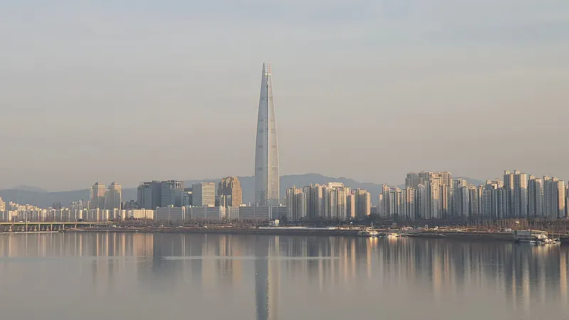 Seoul Family Trip: Lotte World, Everland & N Tower in 4 Days itinerary cover