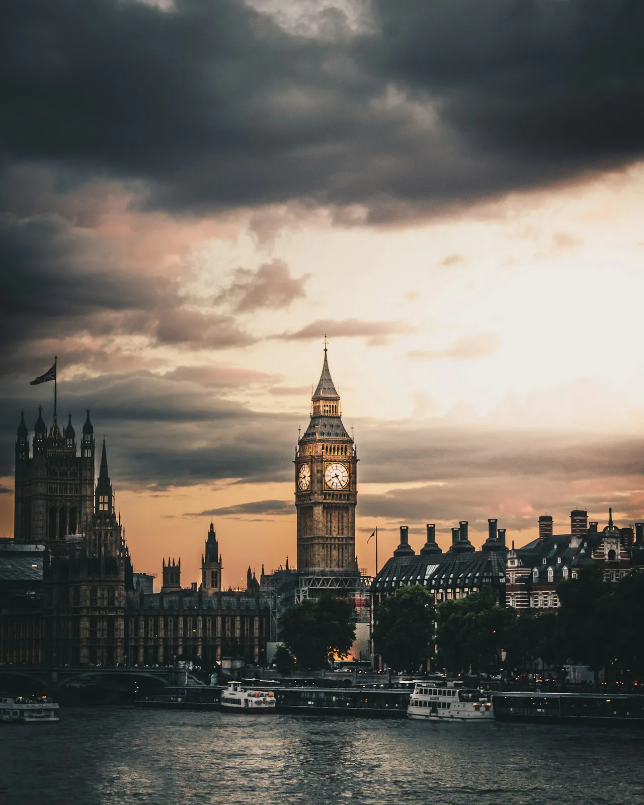United Kingdom travel landscape